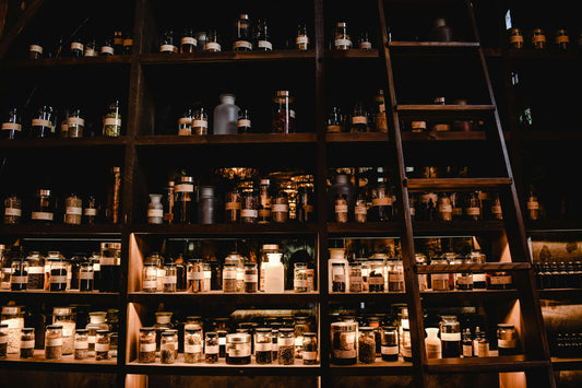 Cosmétique d’origine naturelle et cosmétique naturel? La nuance qui change tout.